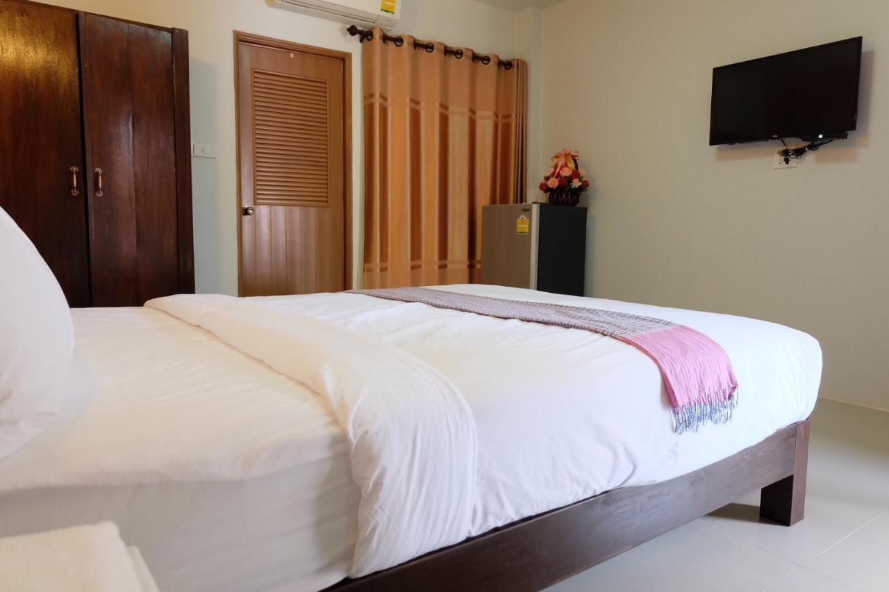Benya Hotel Нан Екстериор снимка